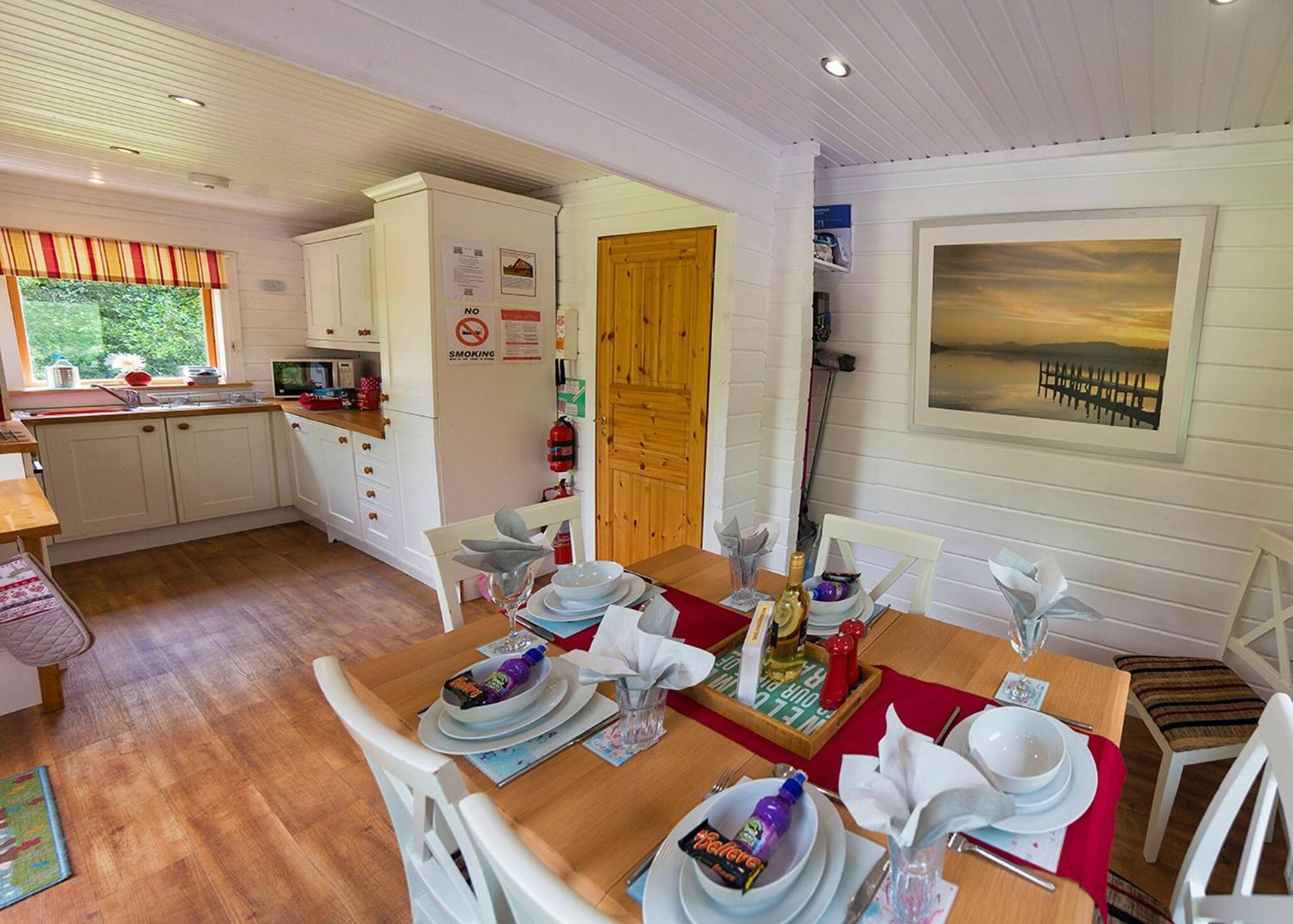 Anglesey Lakeside Lodges メナイ・ブリッジ 部屋 写真